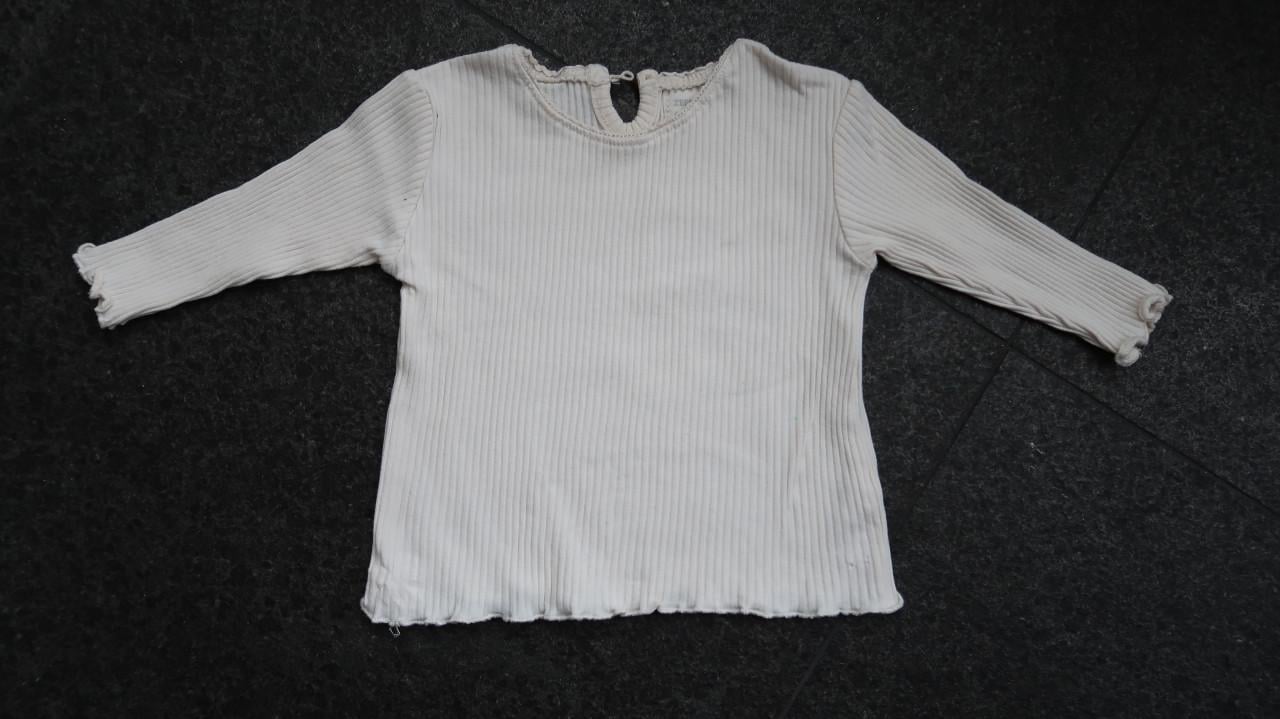 Babytruitjes, veel verschillende en alles in maatje 68 en €1,00 per stuk.