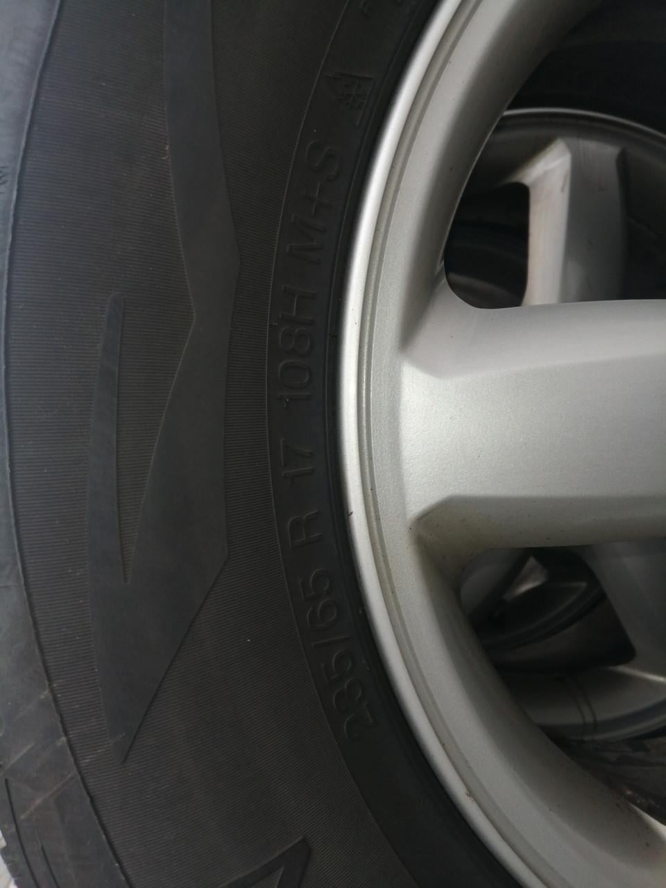 Hyundai lichtmetalen velgen met Vredestein winterbanden
