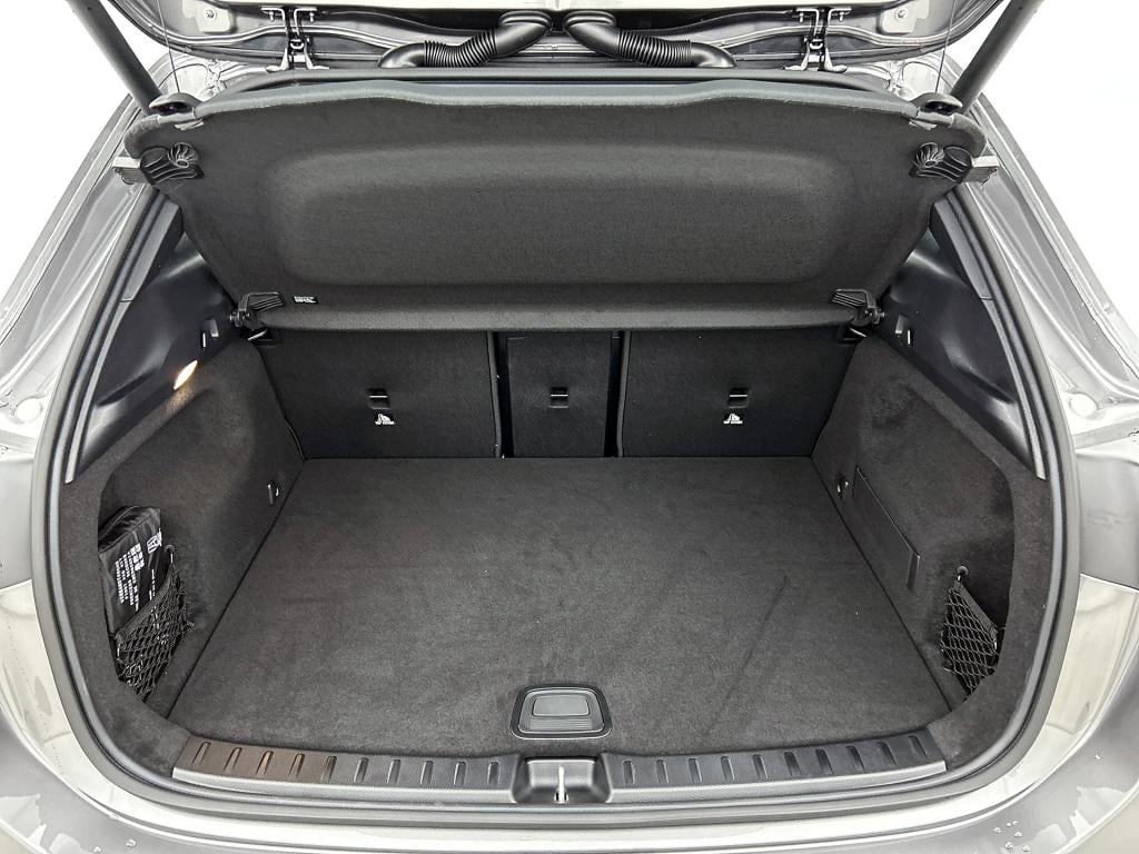 Mercedes-Benz Eqa 250+ business solution amg 71 kwh | nightpakket | guard 3