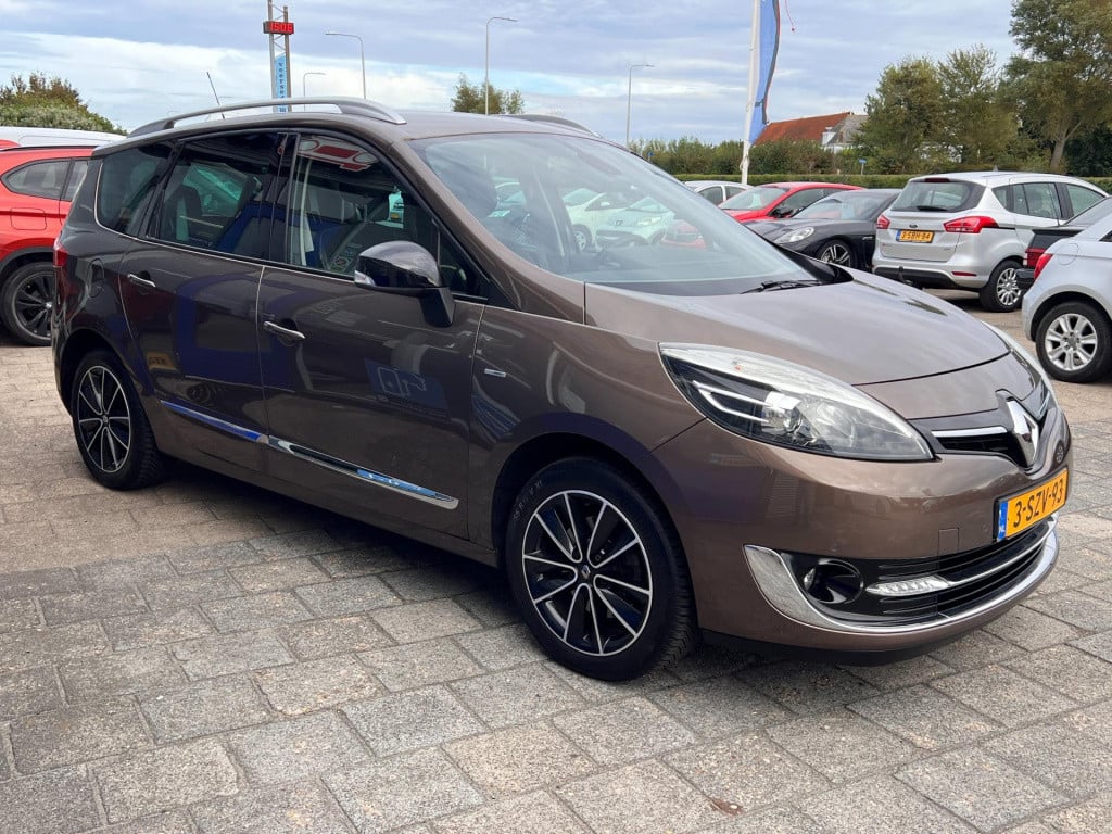 Renault Grand Scenic 1.2 tce bose 7pers. navi, camera, trekhaak enz..