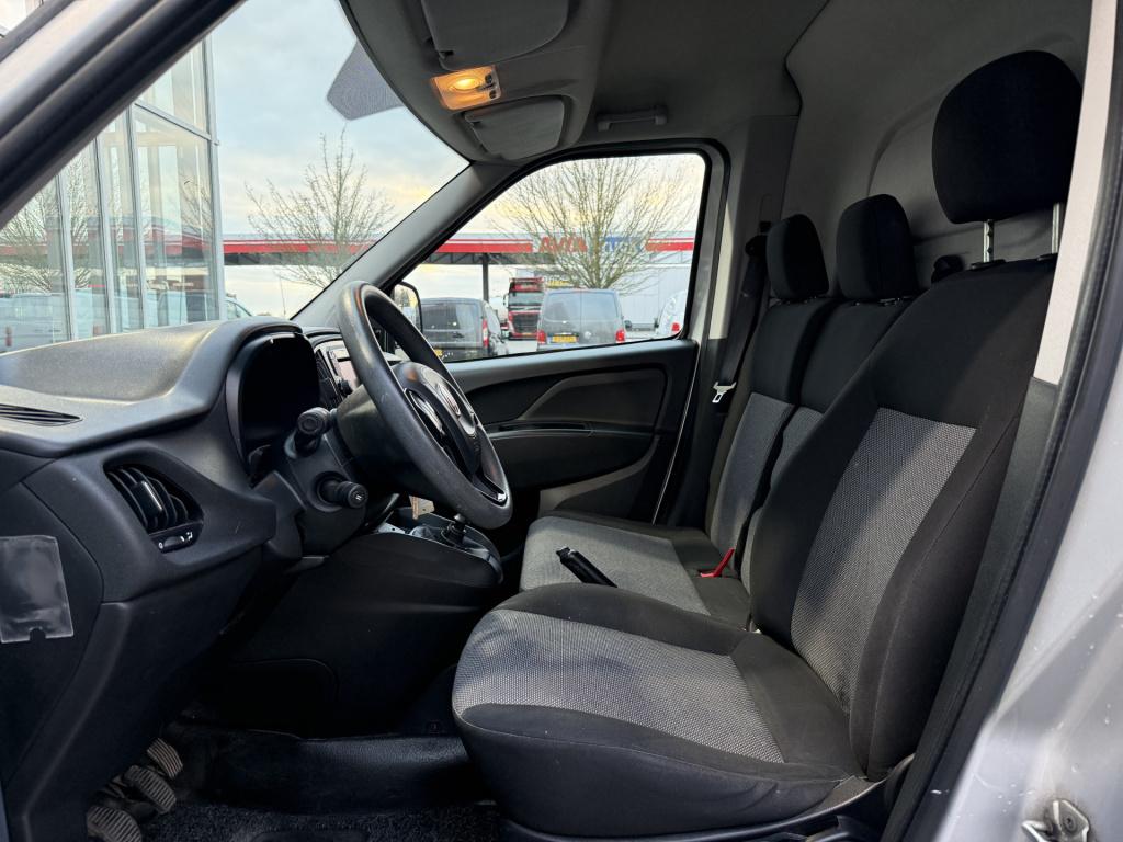 Fiat Doblo cargo 1.6 mj l1h1 | nl-auto | airco | cruisec. | navi | pdc | tr