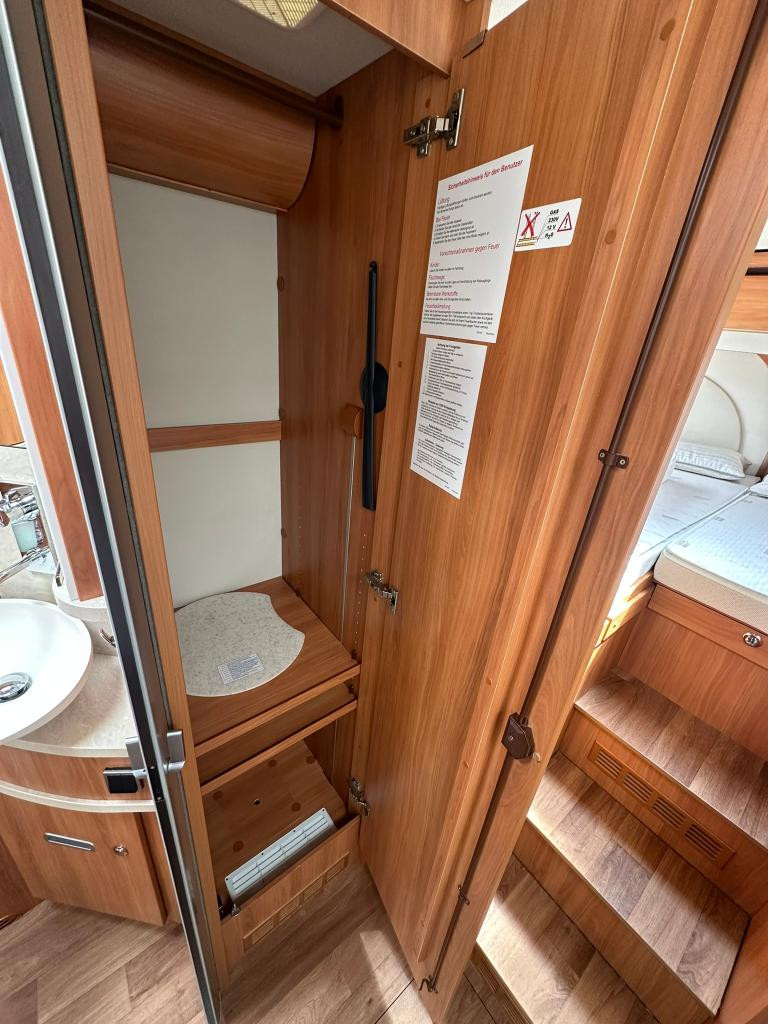 Hymer Onbekend b 778 sl c1 rijbewijs | jaar apk | jaar bovag | afleverbeurt