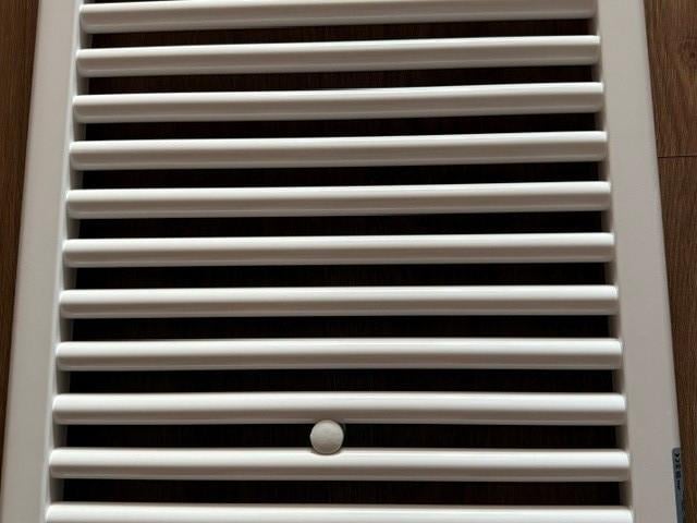 Te koop Zehnder Aura E designradiator elektrisch