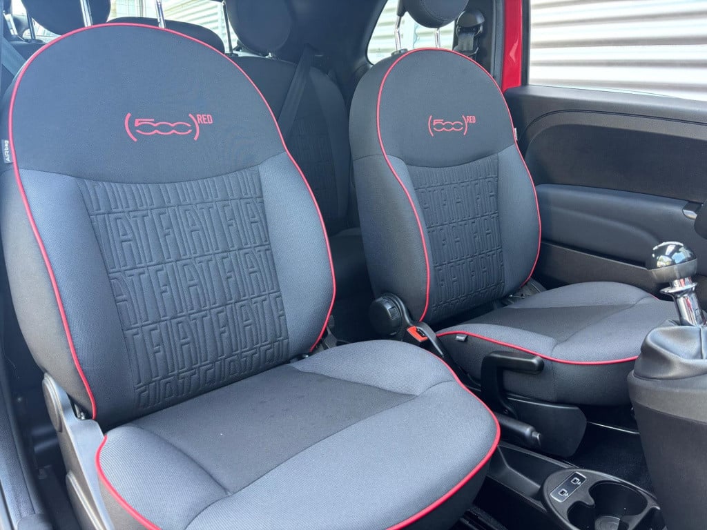 Fiat 500 1.0 hybrid red