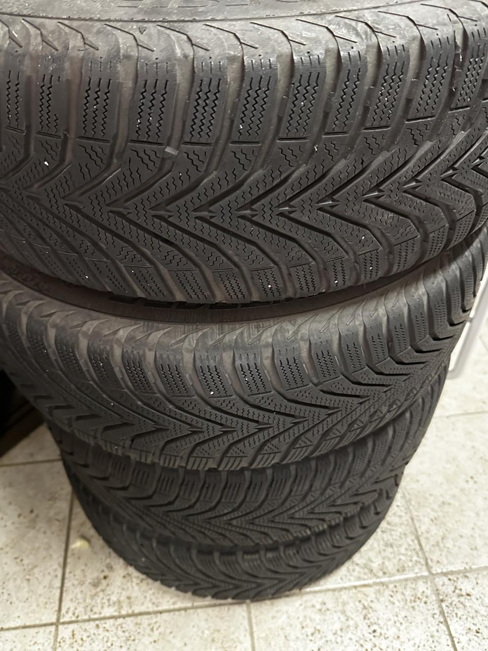 4 winterbanden – Vredestijn Snowtracs