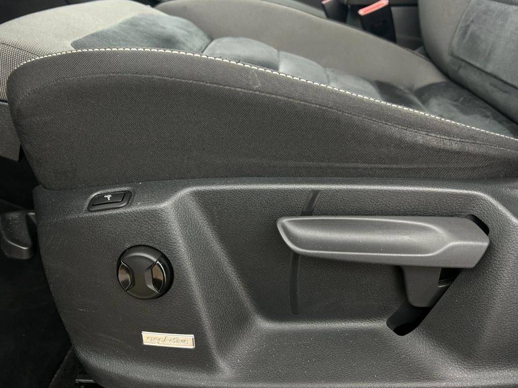 Volkswagen Golf Sportsvan occasion 1.4 tsi highline | zwart | tweedehands v