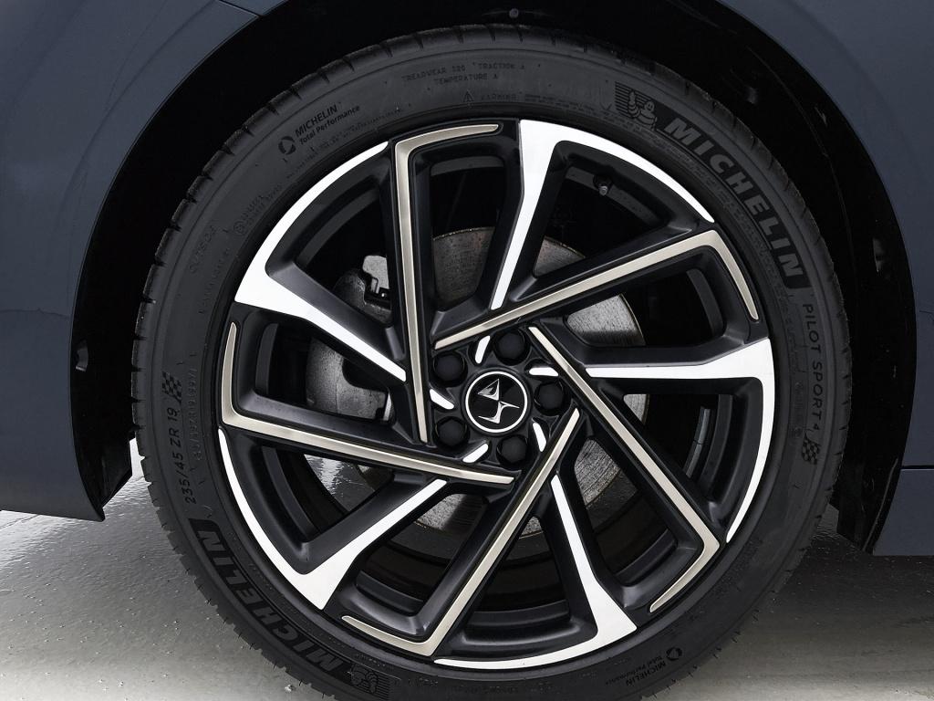 Ds Ds 9 e-tense rivoli+ 250 | rijklaar | lounge achterbank |