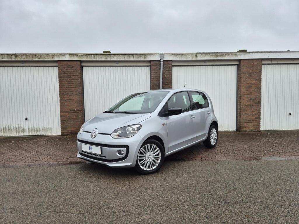 Volkswagen UP! 1.0 cup up! bluemotion / stoelverwarming / cruisecontrol / p