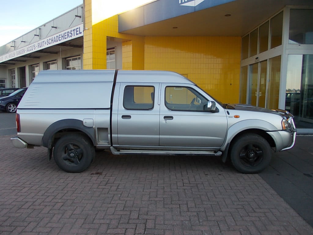 Nissan King-cab pick up (d22) 4x4 dc 5-pers. (navara) lees tekst!!