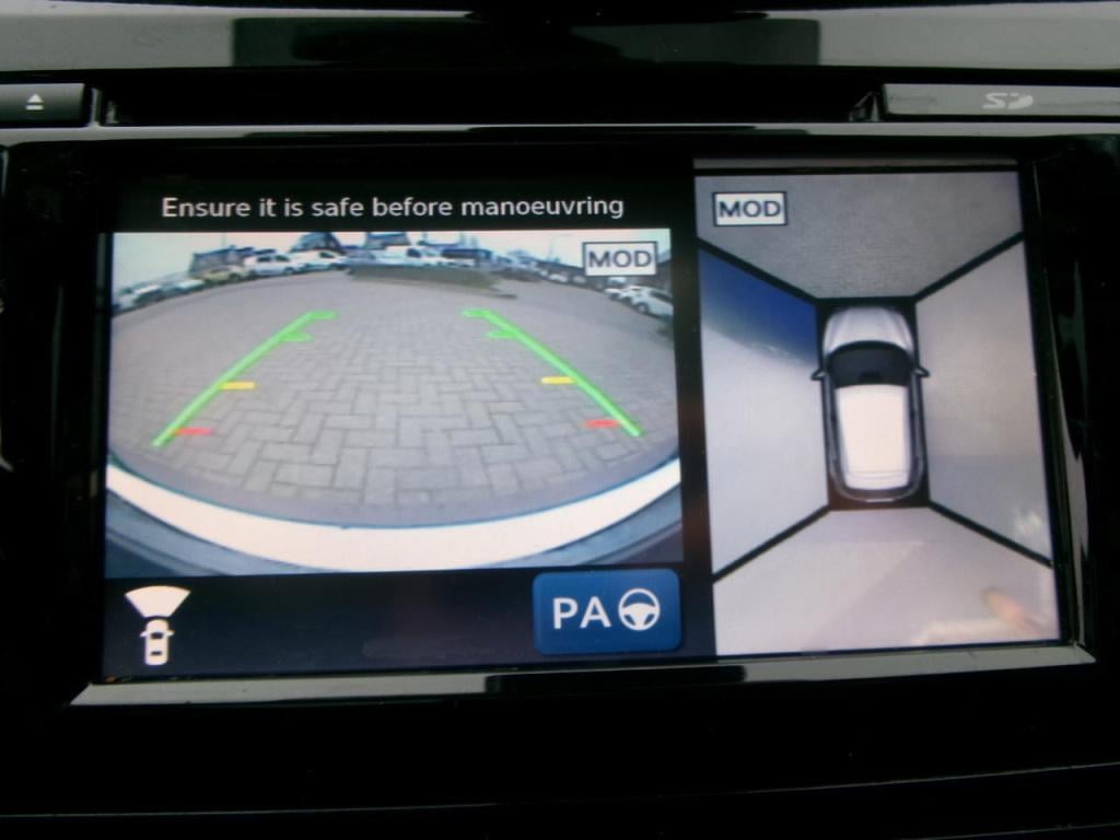 Nissan Qashqai (j11e) 1.2 dig-t airco, 360cam pano.dak, navi, leer