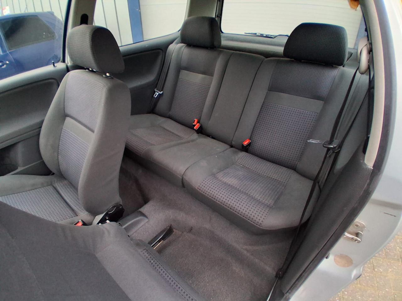 Volkswagen polo 1.4 mpi lage km stand!