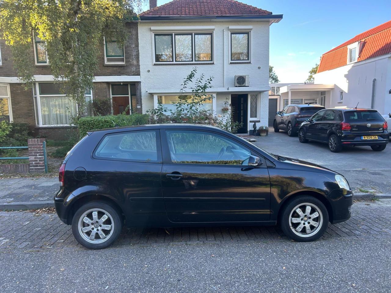 Volkswagen Polo 1.4-16V 75 PK | 141.839 km | Nieuwe APK tot november 2027