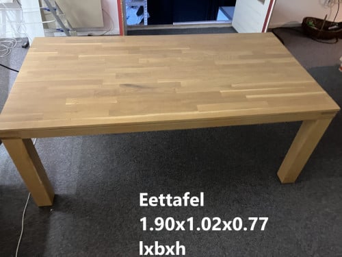 Licht eiken eettafel 1.90x1.02x0.77 lxbxh