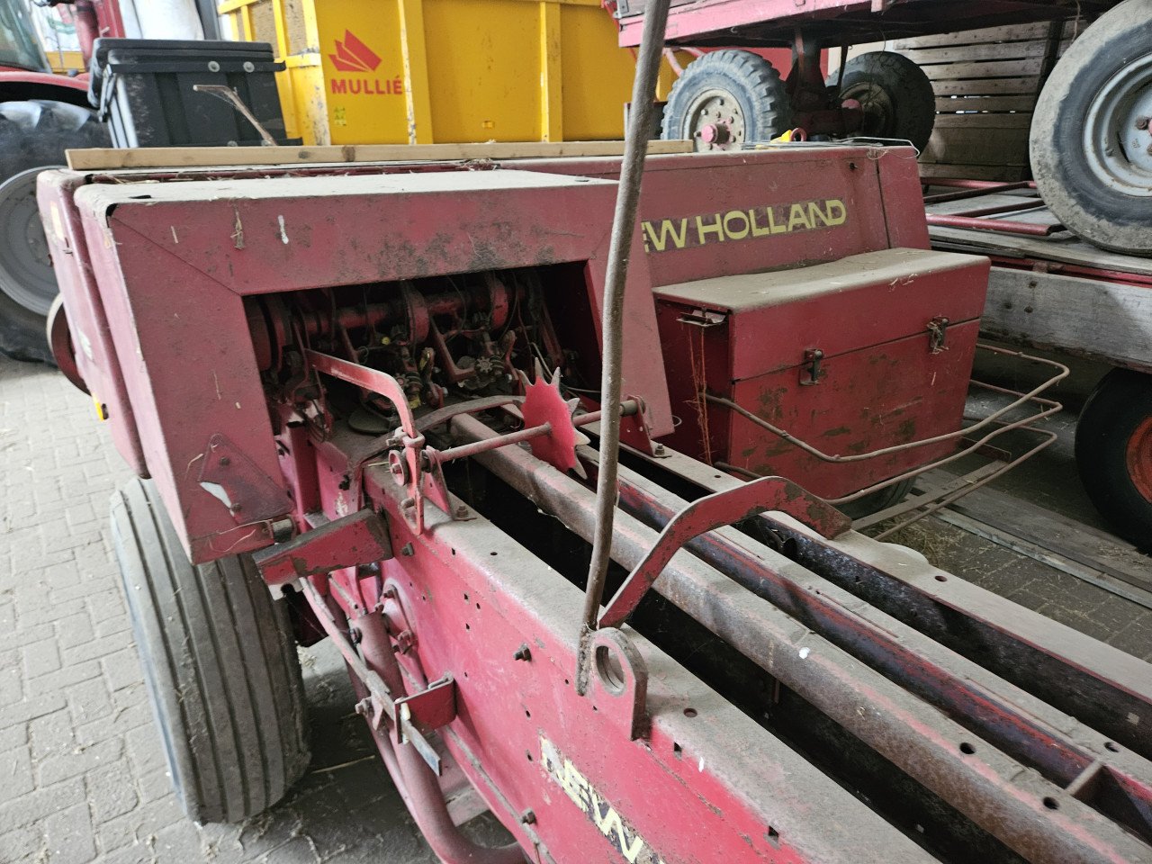Balenpers New holland 286 super Hayliner