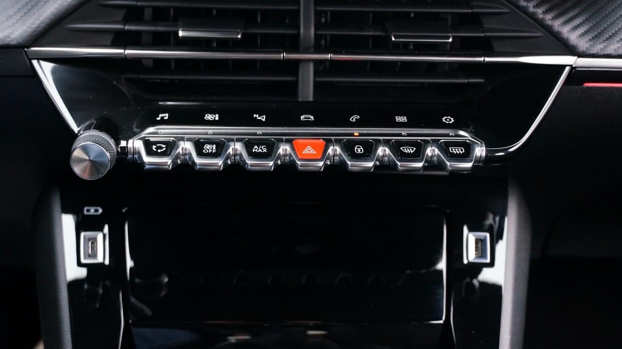 Peugeot 208 1.2 PureTech GT rijklaar incl garantie