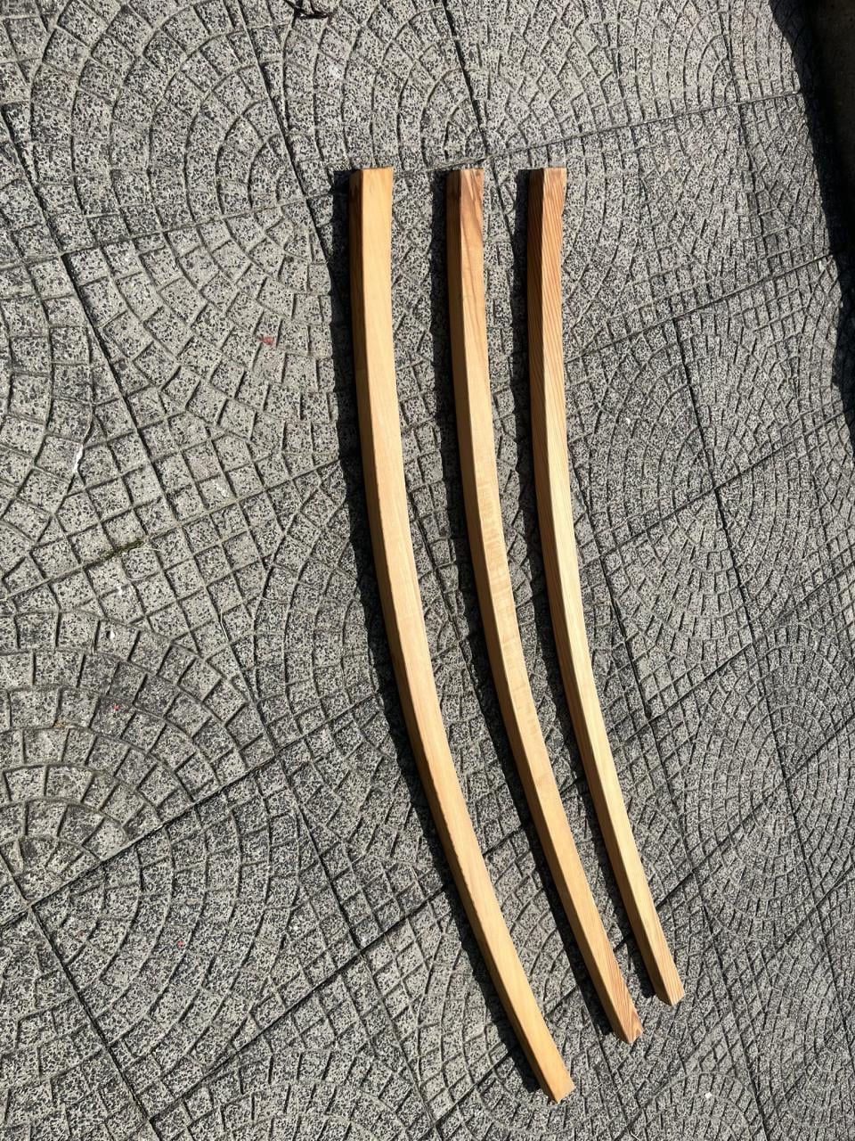 3 Gebogen houten balkjes