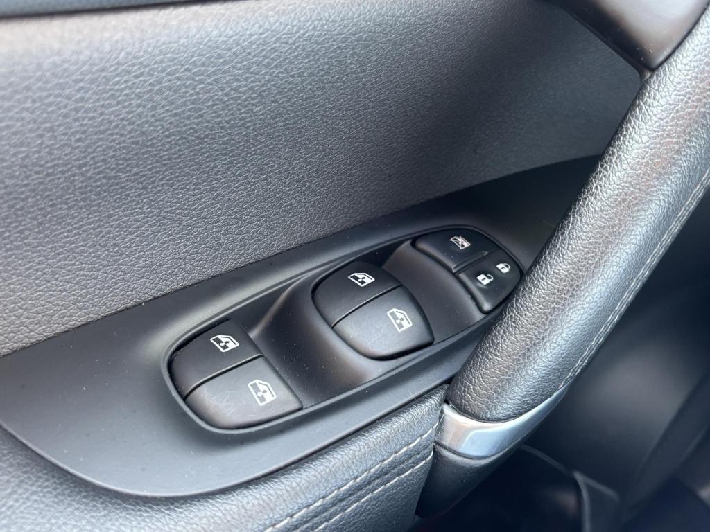 Nissan Qashqai 1.3 dig-t tekna incl. trekhaak!
