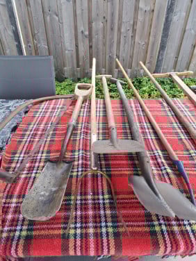 Tuingereedschap, spade, schoppen etc.