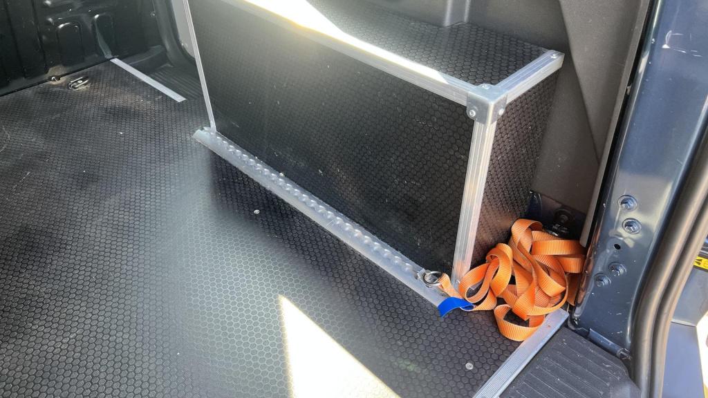 Ford Transit Courier 1.0 limited ecoboost s&s benzine