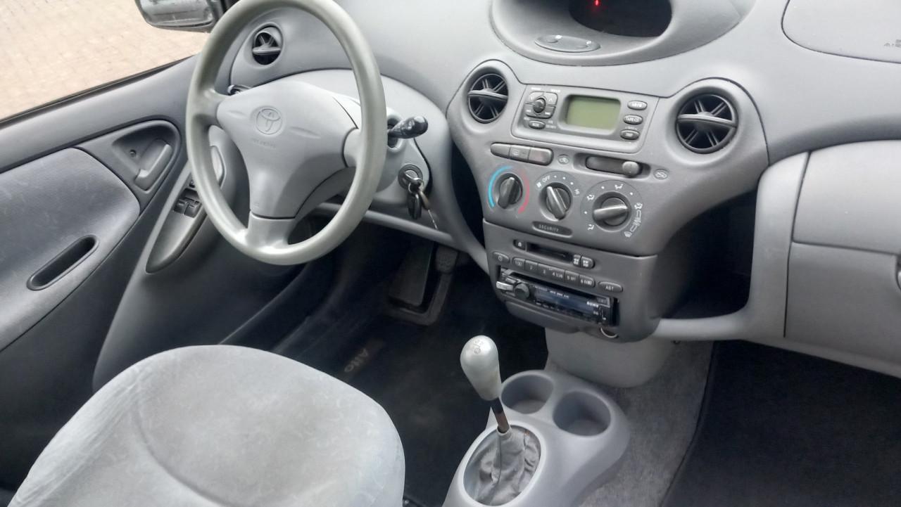 Toyota Yaris 1.3-16V VVT-i Sol 5deurs bj:2000 apk 12-2026