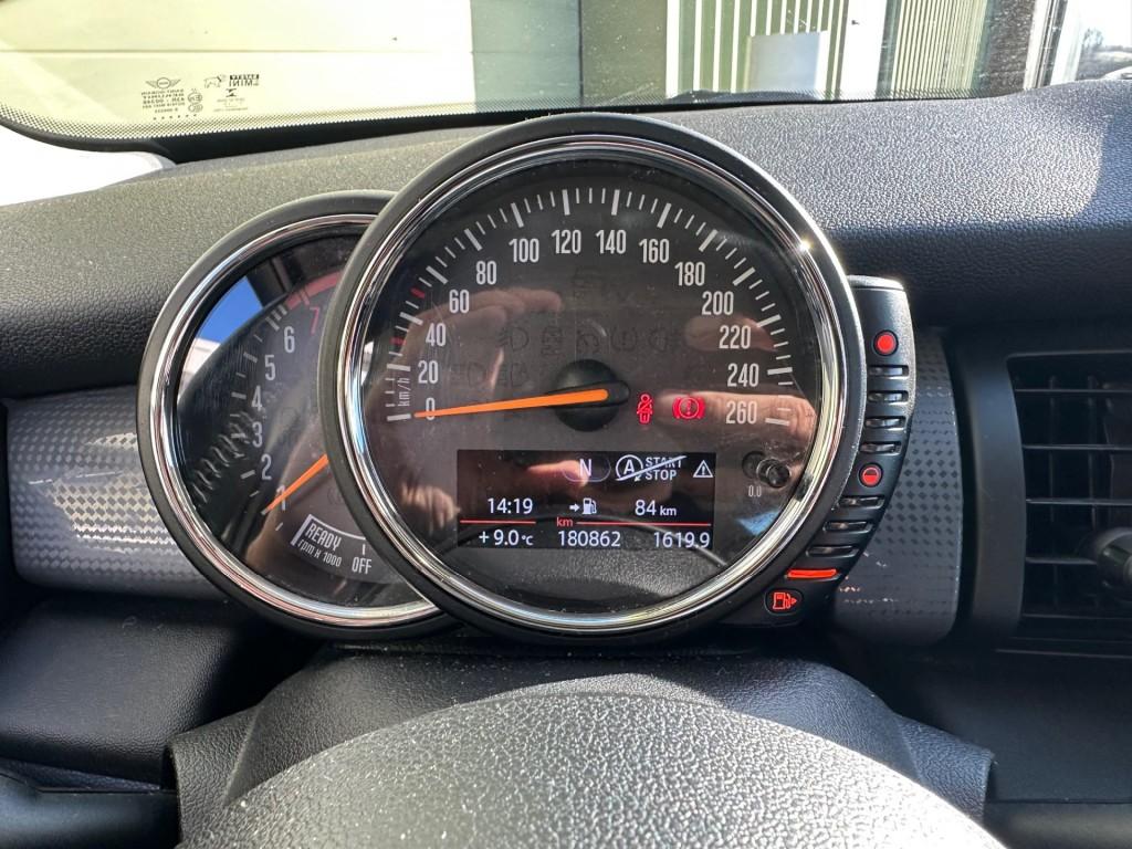 Mini 5-deurs cooper 1.5 136pk