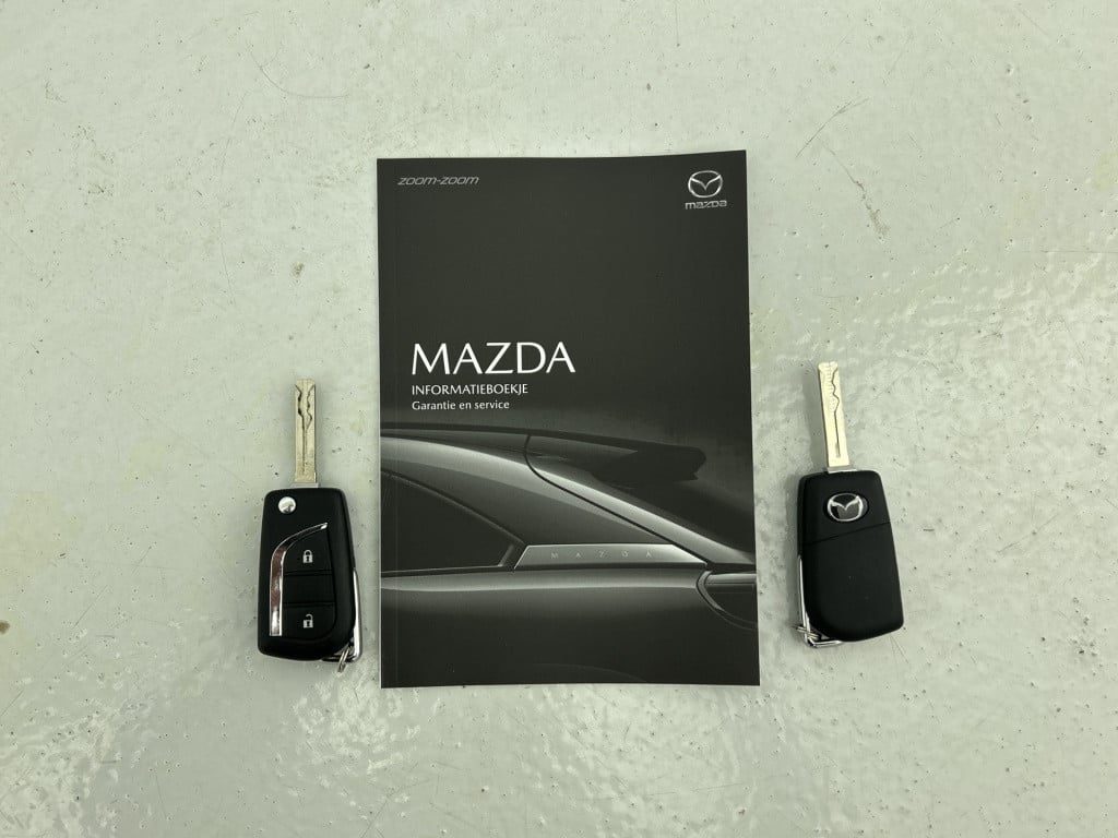 Mazda 2 Hybrid 1.5 centre-line camera | climate control | stoelverwarming
