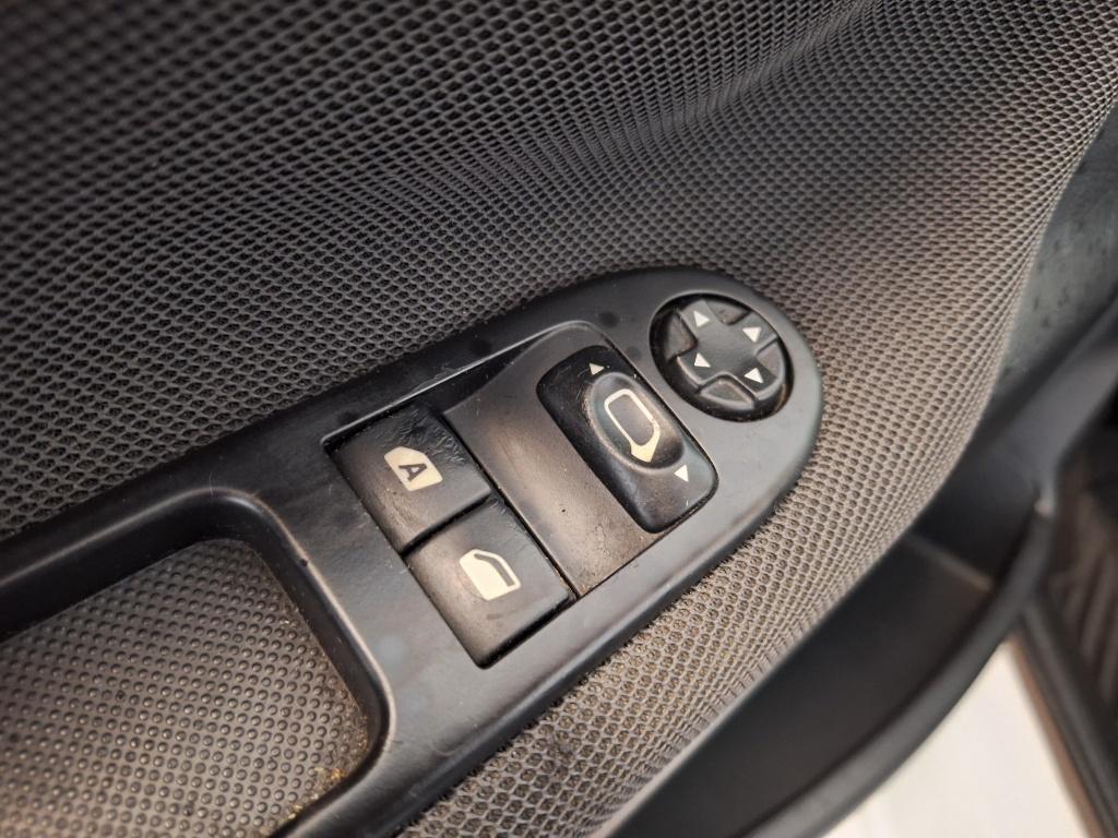 Peugeot 207 cc 1.6 vti | airco | carbio