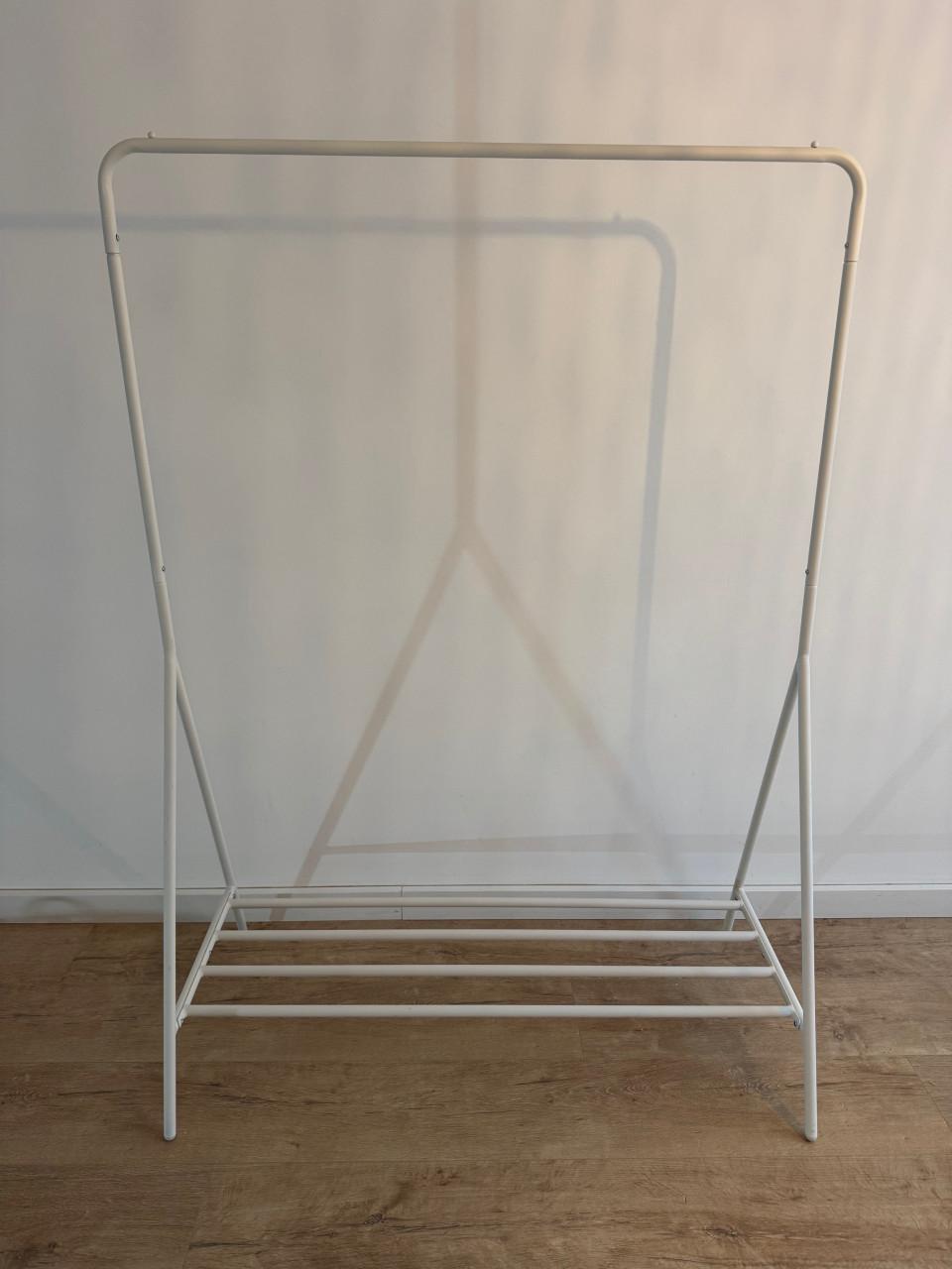 Stalen kledingrek, wit, poedergecoat, stevig, 110 x 155 x 50, top staat