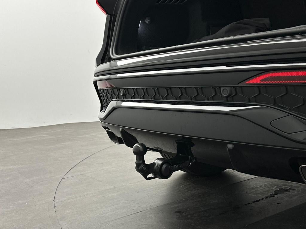 Audi Q5 s edition competition e-hybrid 270 kw / 367 pk suv