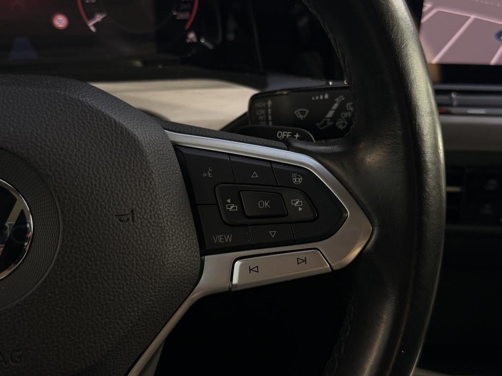 Volkswagen Golf 1.5 etsi 1st. edition 150pk | pano | acc | memory | massage