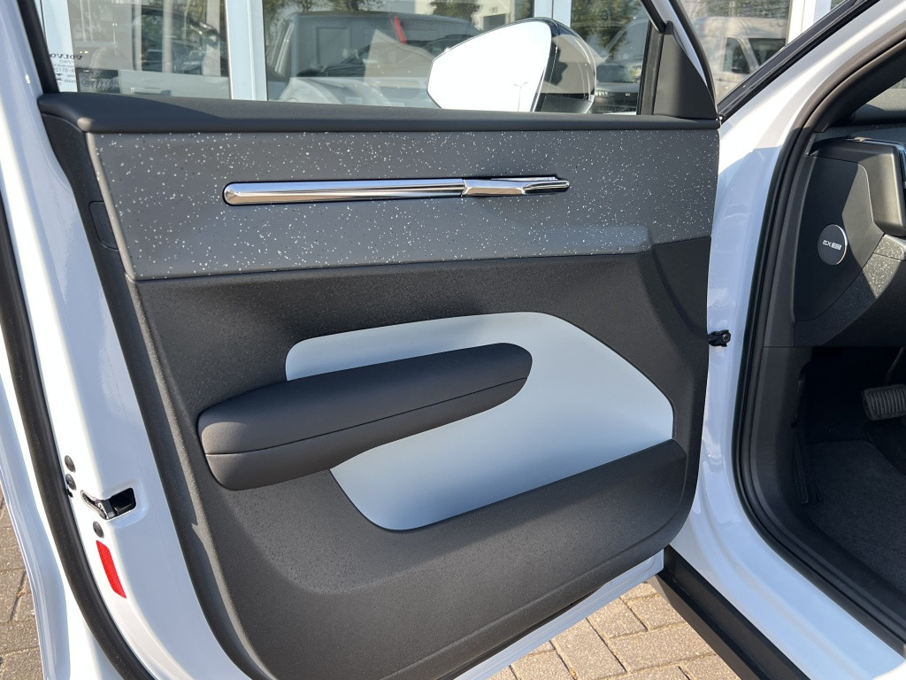 Volvo Ex30 twin performance awd ultra | nieuwprijs € 55.800 |