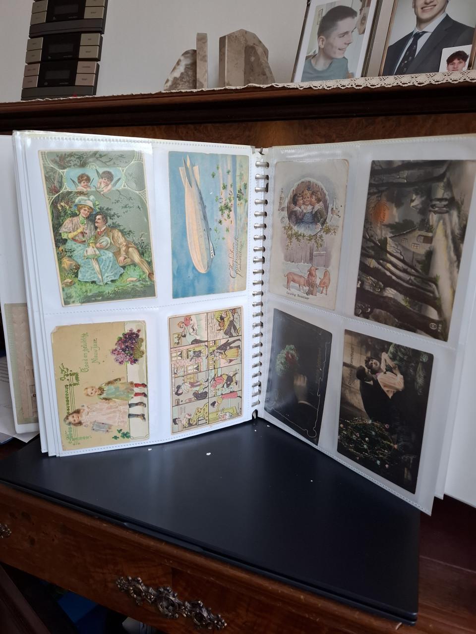 Album met nostalgiche kaarten