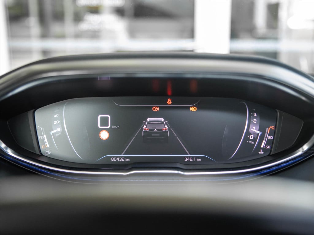 Peugeot 5008 puretech 130pk gt | panoramadak | trekhaak | stoelverwarming |