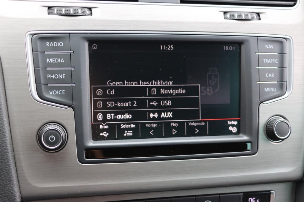 Volkswagen Golf variant 1.0 tsi business edition connected