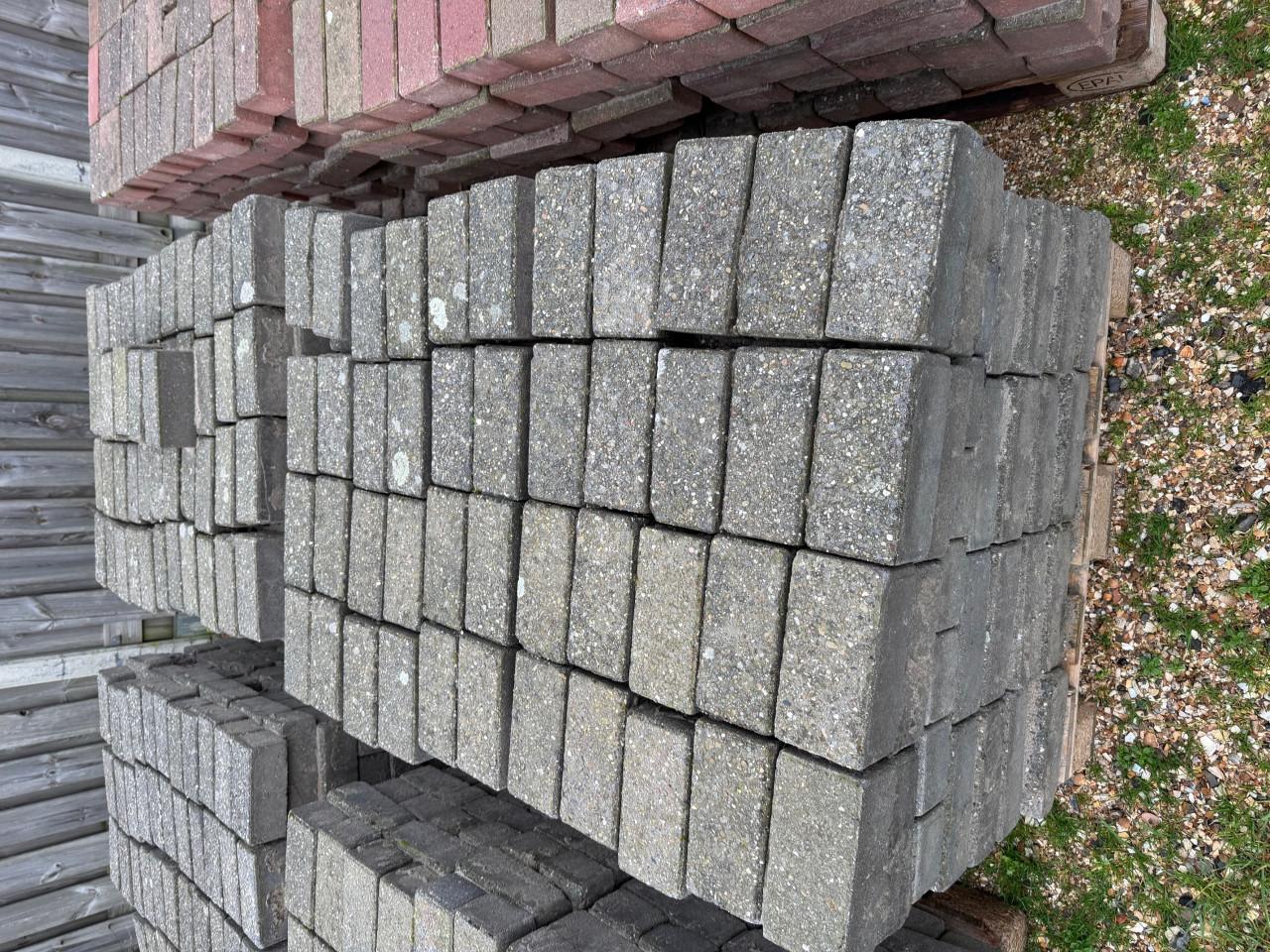 Klinkers BKK rood en grijs