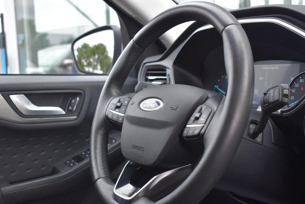 Ford Kuga 2.5 phev titanium x | climate control | adaptive cruise control |