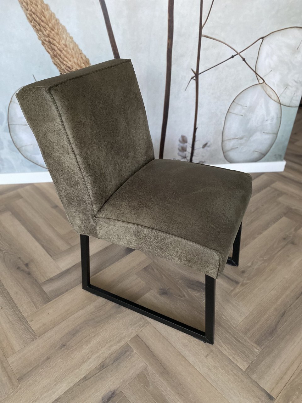 Eetkamertafel met 3 stoelen en eetbank