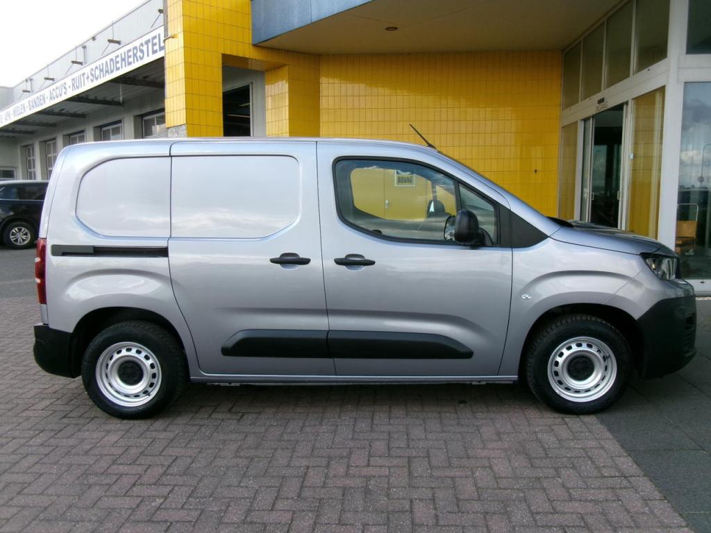 Peugeot Partner 1.5 bluehdi 75 airco, trekhaak, 3-zits