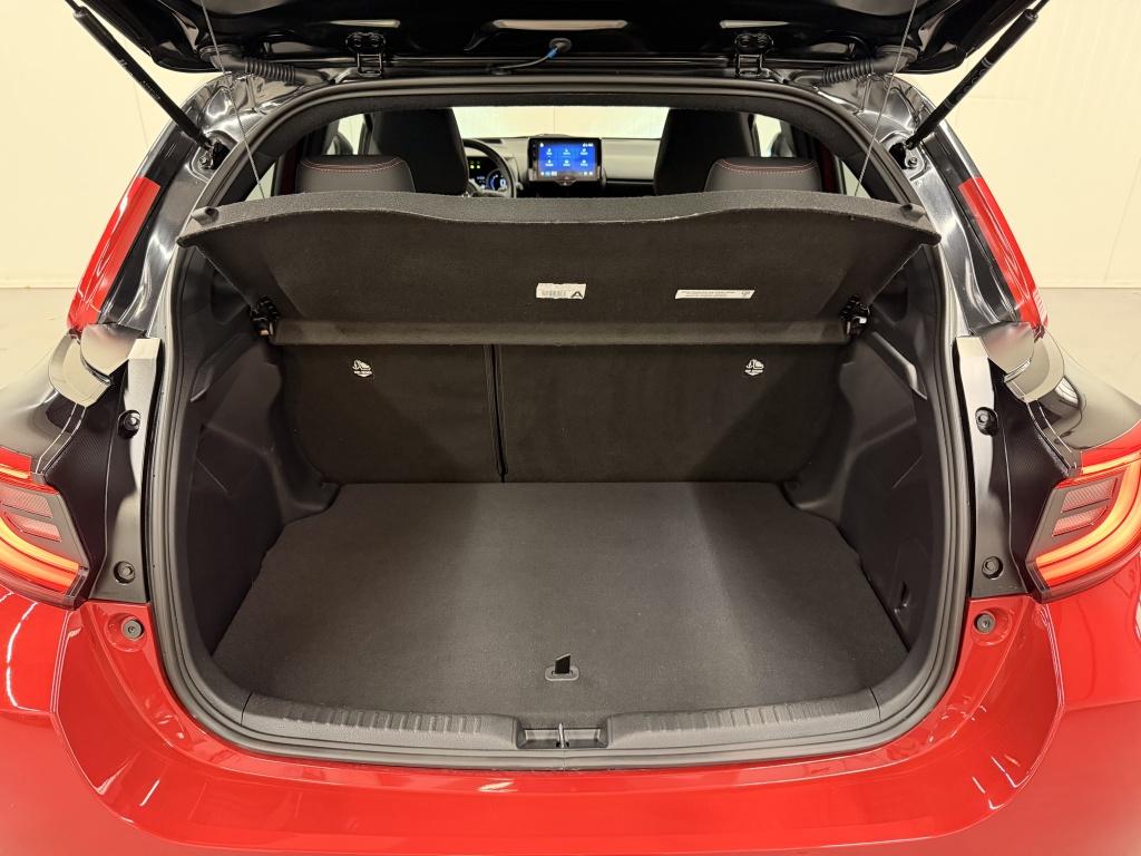 Toyota Yaris 1.5 hyb. executive
