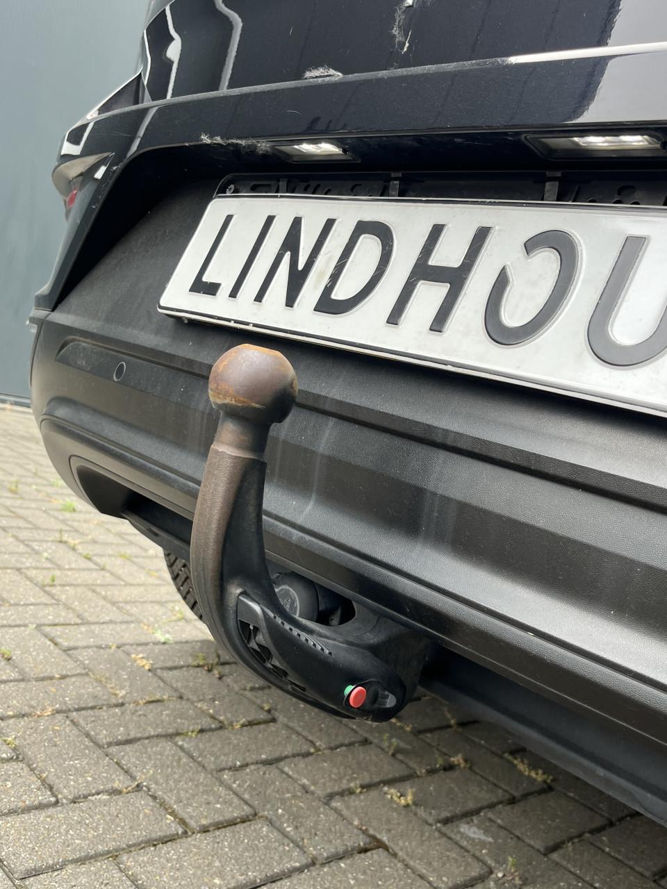 Volkswagen T-Roc 1.0 TSI Style TREKHAAK STOELVERWARMING