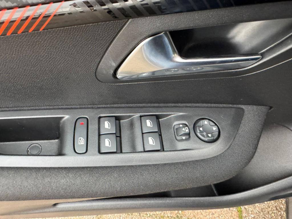 Peugeot 208 1.2 puretech active pack