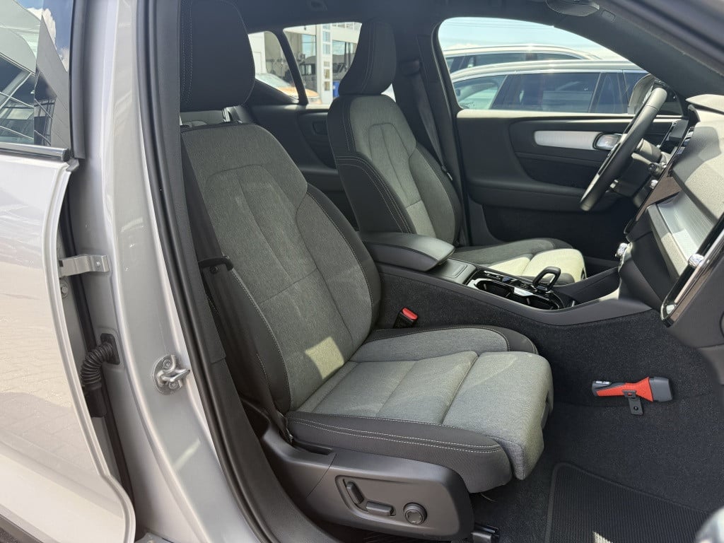 Volvo XC40 2.0 b4 plus dark