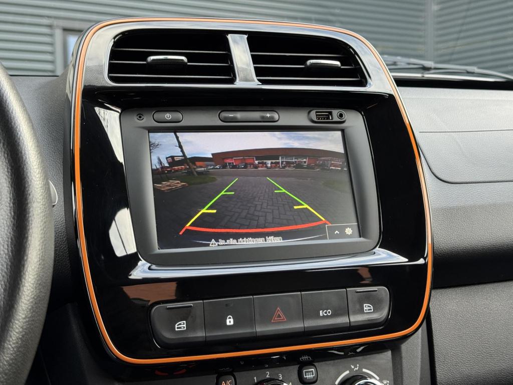 Dacia Spring comfort plus 27 kwh soh 95%, nl-auto meest luxe uitvoering!