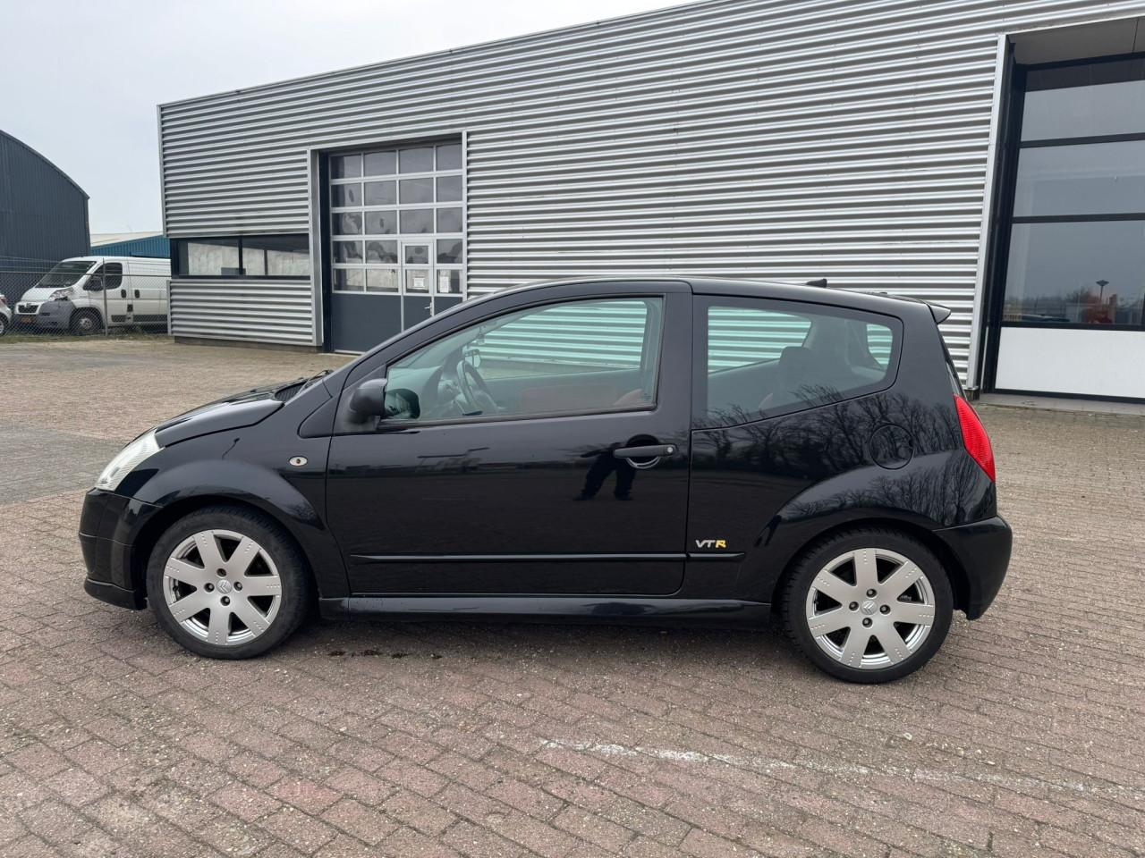 Citroen  c 2  automaat  bj 2004 1500 euro