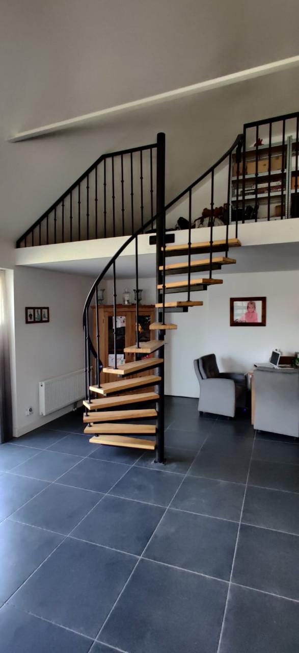 Stalen spiltrappen, wenteltrappen op maat – Al meer dan 40 Jaar vakmanschap