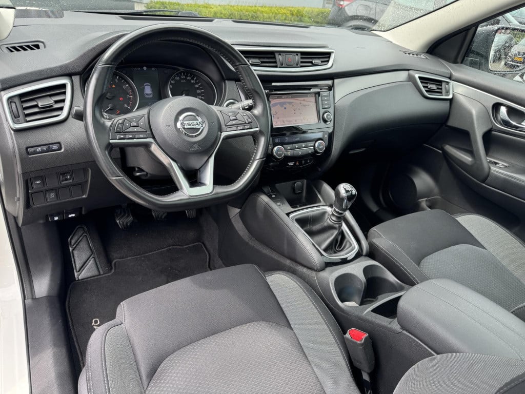 Nissan Qashqai 1.3 dig-t n-connecta design pack | panoramadak | apple carpl