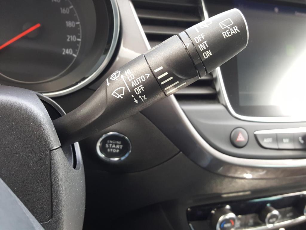 Opel Crossland X innovation 1.2-110pk automaat(eat6) applecarplay&android a