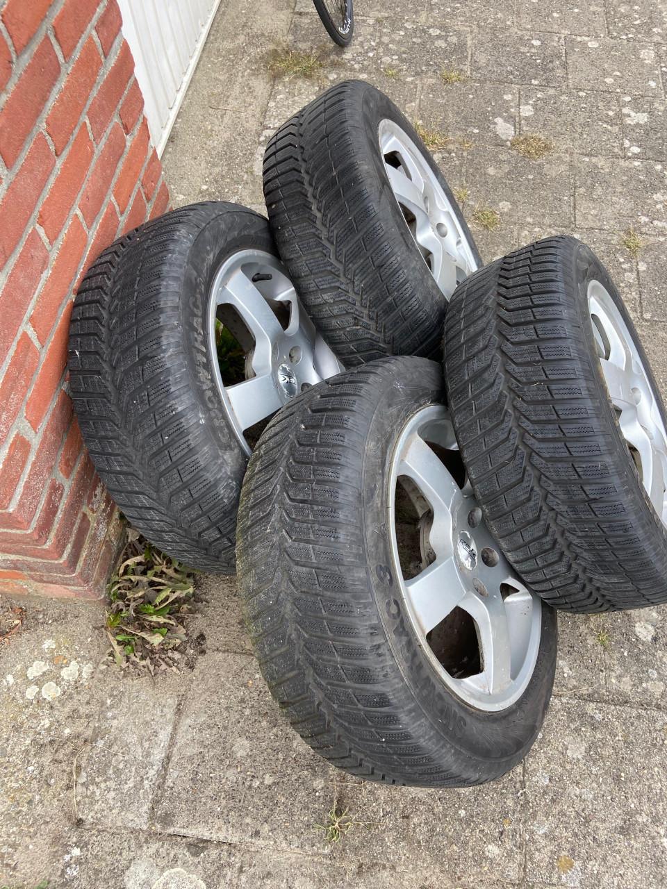 Mercedes velgen met winterbanden 205/55/R16