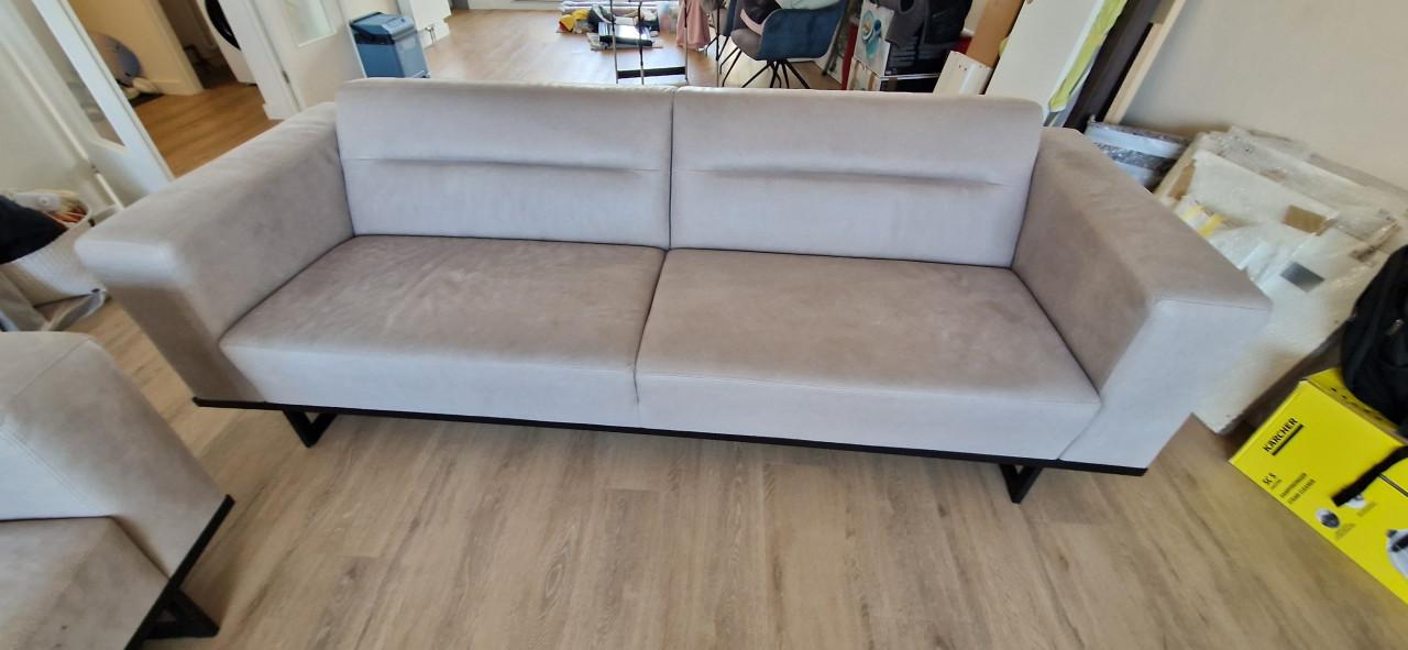 2 zit banken leer gratis op halen