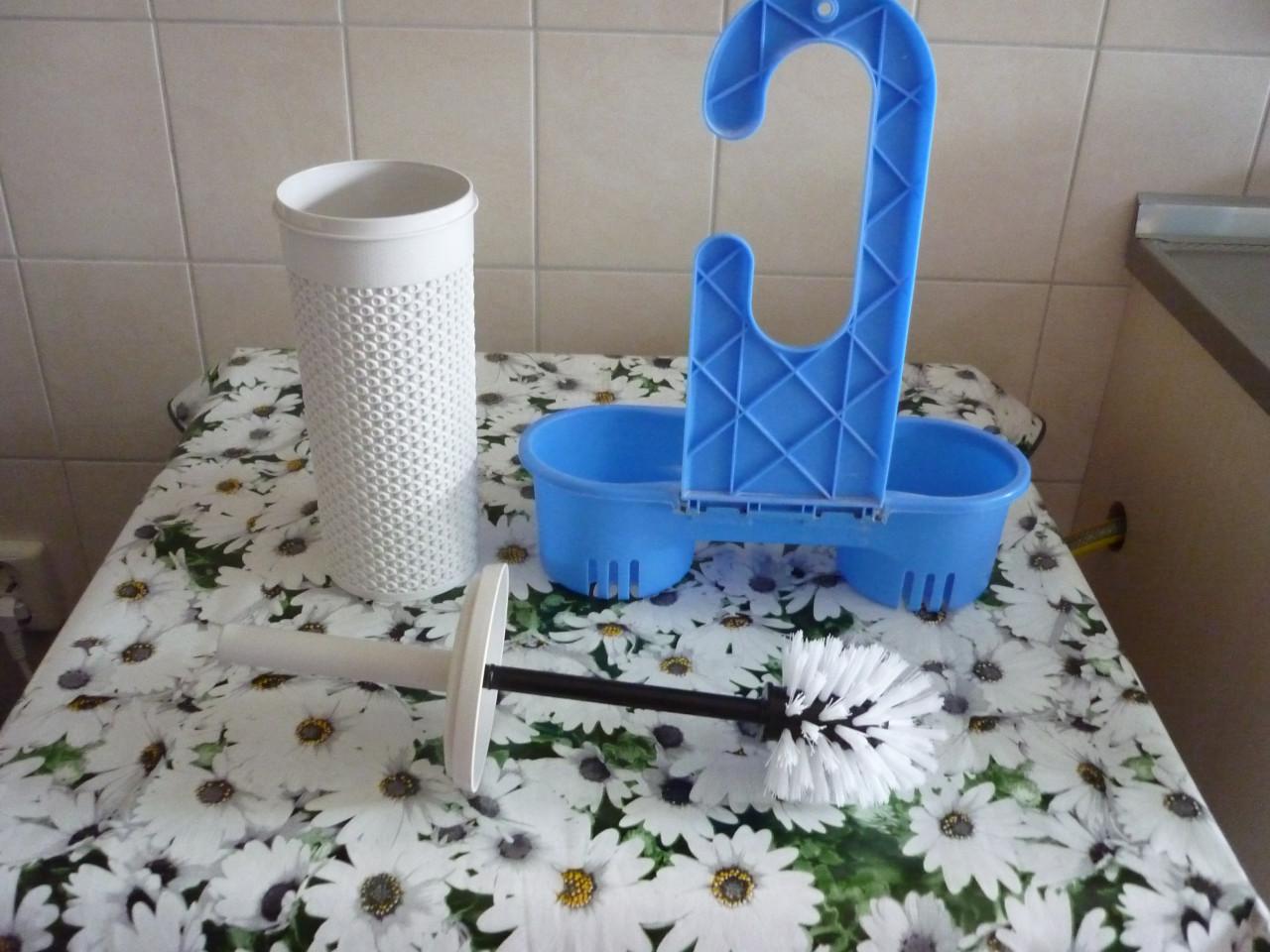 WC HOUDER EN DOUCHE MANDJE